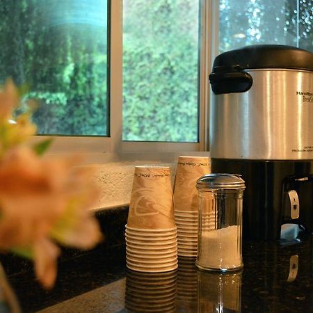 Eco Express Hotel Zamora Самора де Идалго Екстериор снимка