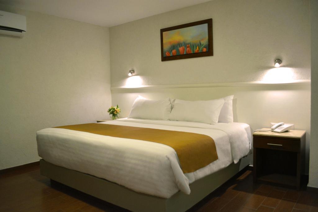 Eco Express Hotel Zamora Самора де Идалго Стая снимка