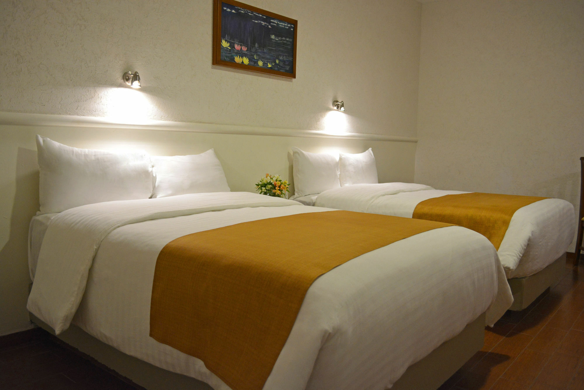 Eco Express Hotel Zamora Самора де Идалго Екстериор снимка
